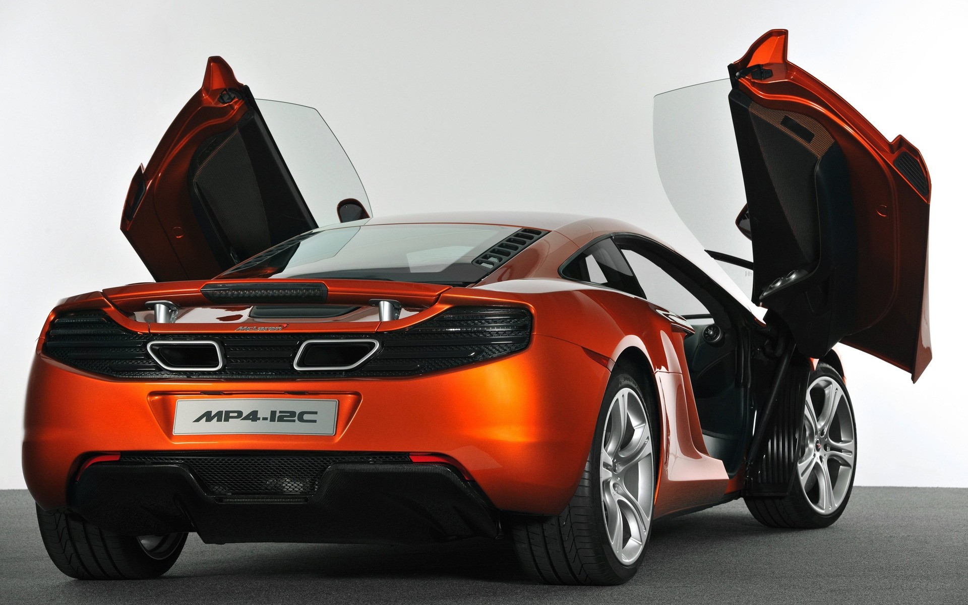 mclaren carro carro sistema de transporte rodas corrida ação rápido competição drive automotivo mclaren mp4