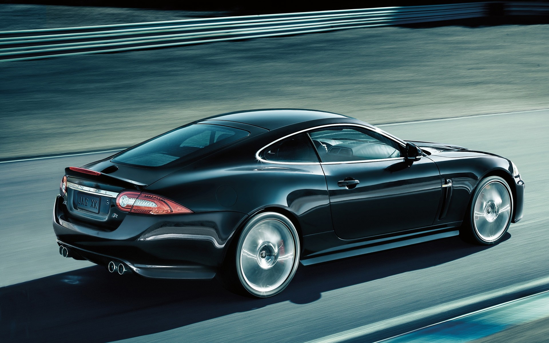 jaguar carro carro automóvel rápido cupê sistema de transporte asfalto roda apresse-se calçada drive blackhead sedan capô show velocidade jaguar e tecnologia avançada