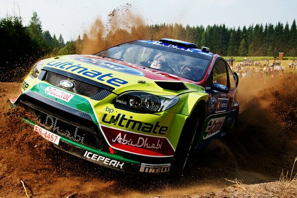 Rally líder corrida na pista