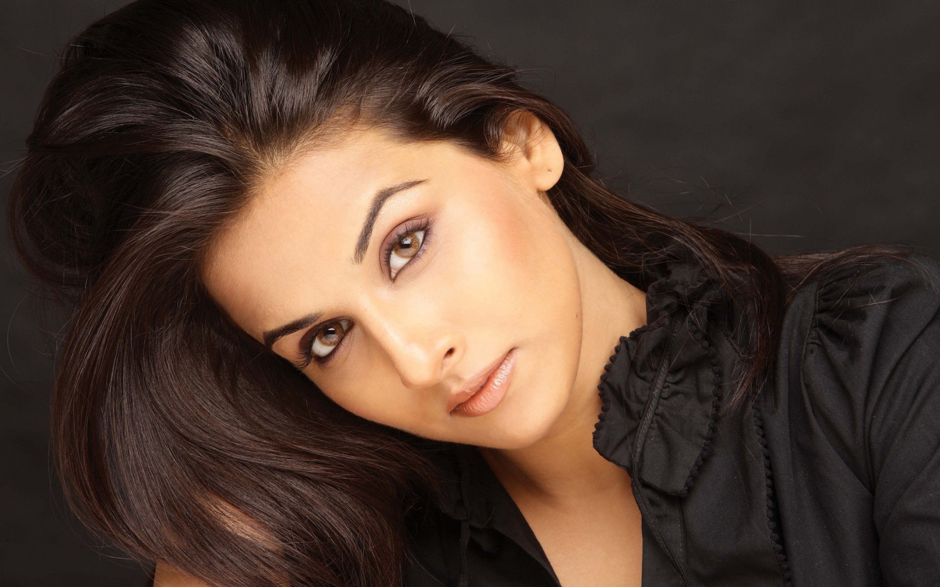 mulher moda glamour retrato sexy olho menina modelo bonita lábios olhos rosto foto