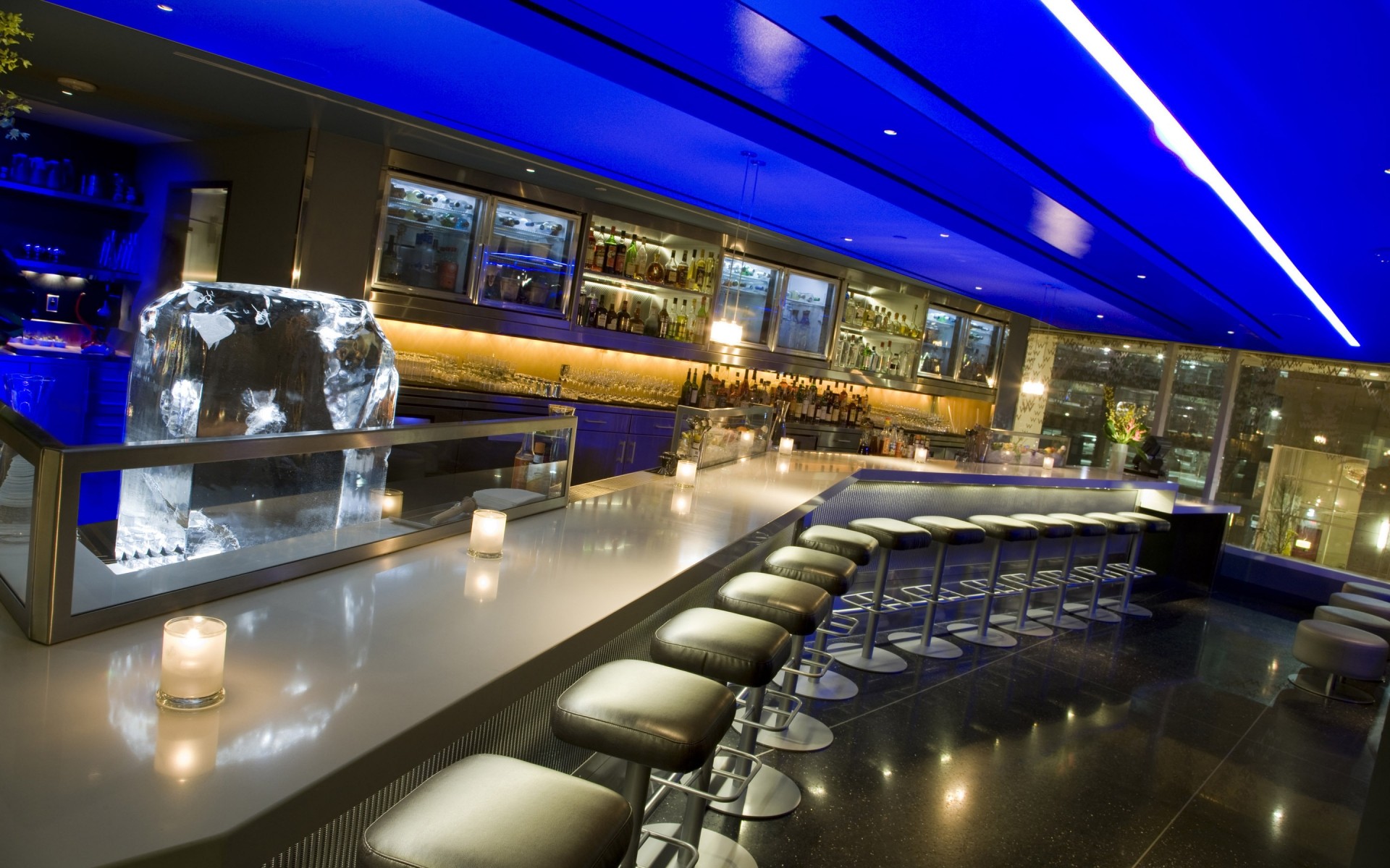 aeroporto reflexão rolha o negócio dentro de casa cidade viagem escada rolante luz urbano casa shopping hotel sistema de transporte arquitetura restaurante dentro trem cadeiras velas bebidas móveis vidro