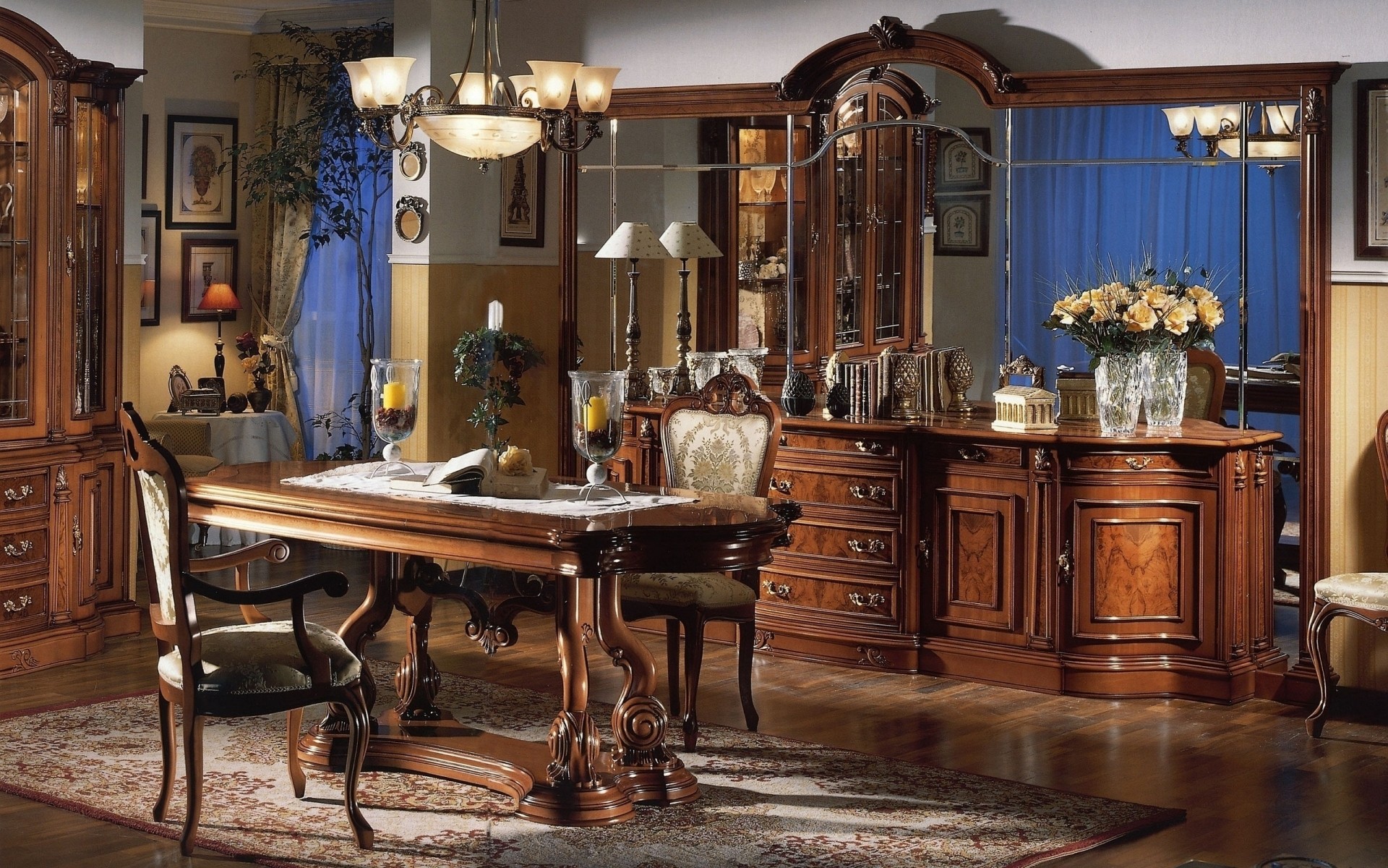 móveis design de interiores quarto interior casa mesa lugar casa estudo cadeira luxo lâmpada lustre tapete espelho lareira dentro chão prateleira cadeiras luz