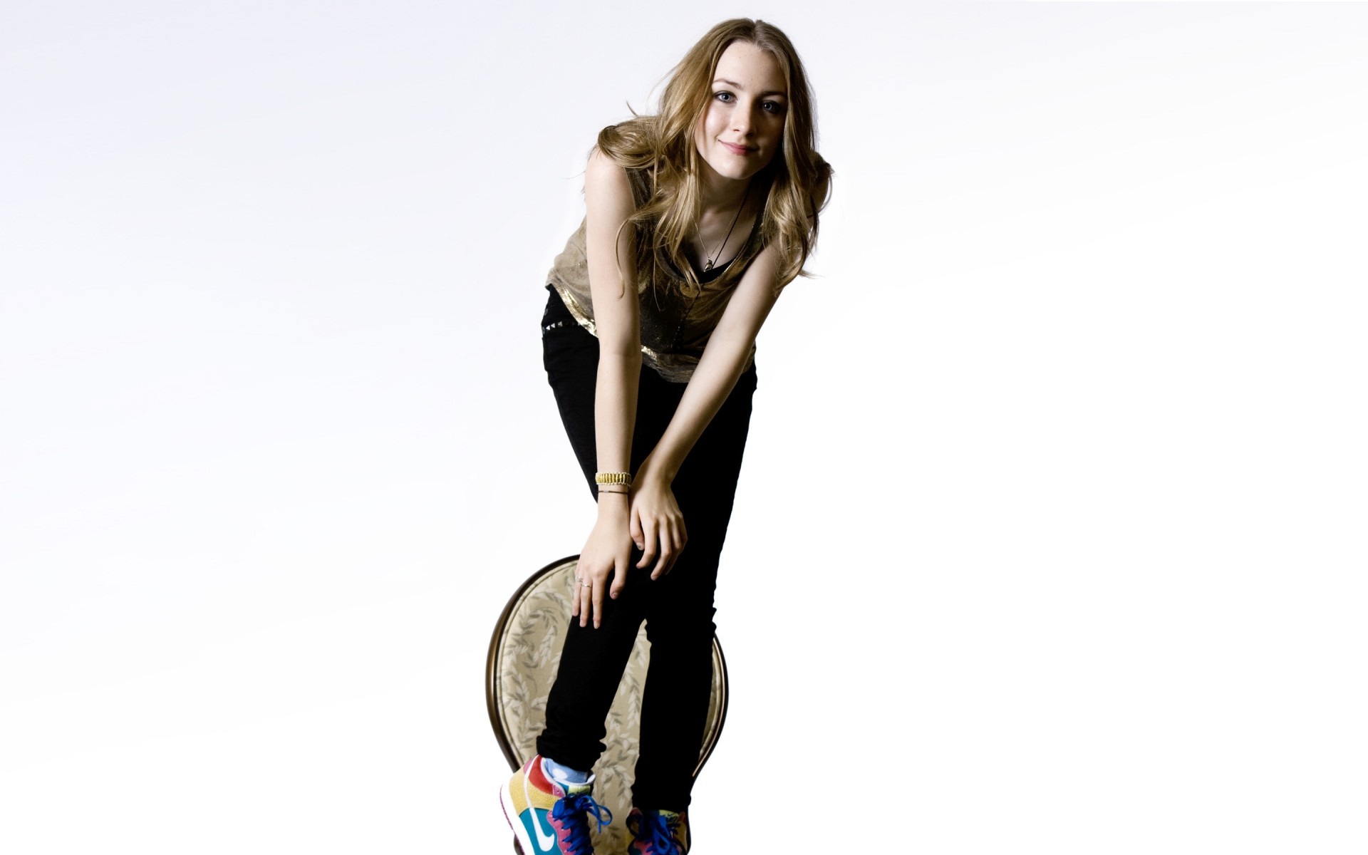 mulher moda sexy bonita jovem glamour fofa elegante babe atriz saoirse ronan menina