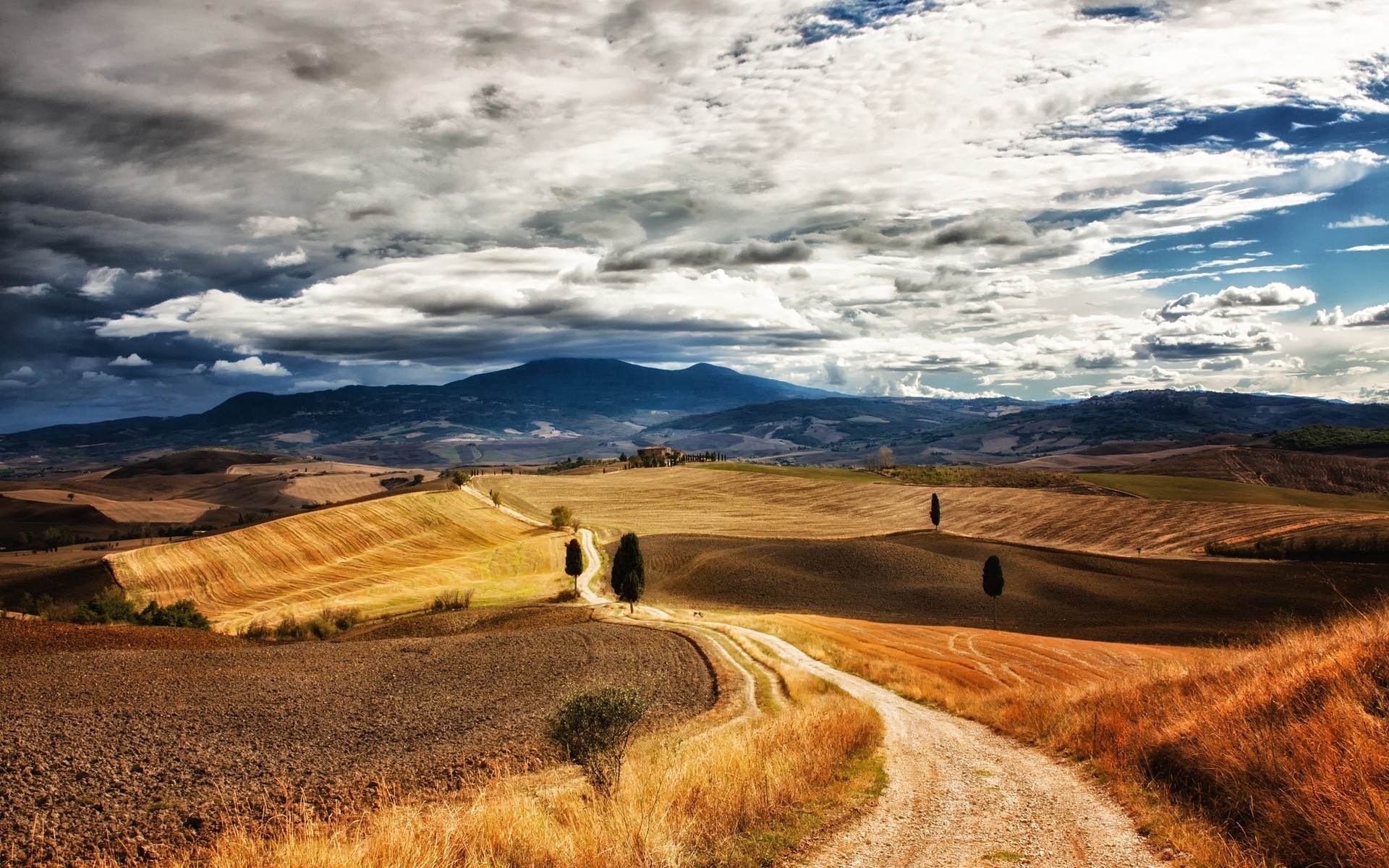 itália paisagem deserto céu viajar natureza seco ao ar livre cênica pôr do sol montanhas rocha estéril amanhecer estrada areia colina arid toscana toscana fundo