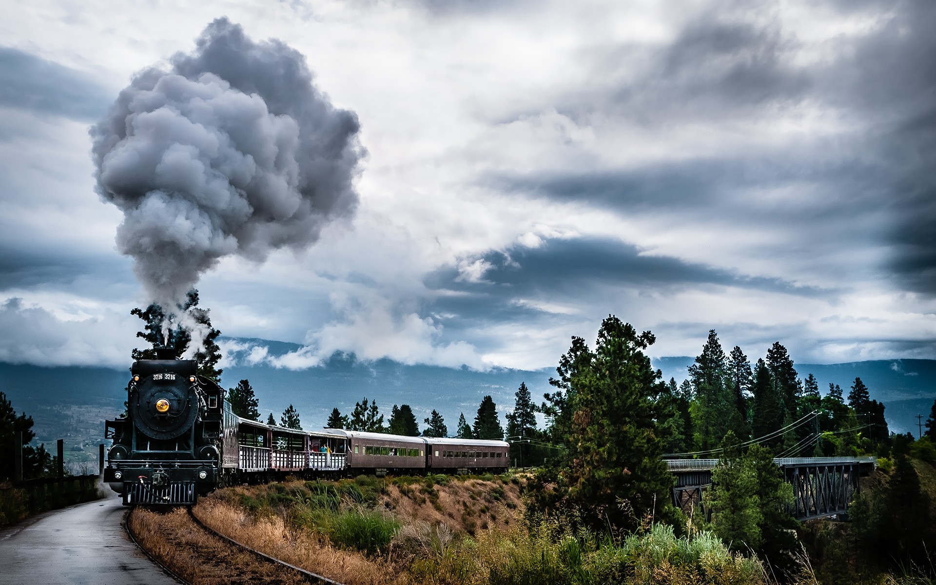 viajar ao ar livre céu árvore natureza paisagem água viagem de trem trem vintage fumaça