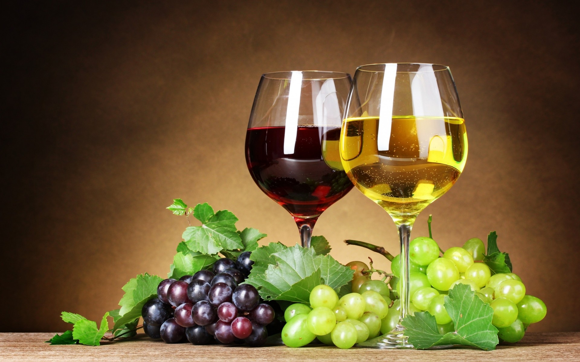 vinho uva vinho adega vidro beber álcool frutas vinho tinto ainda vida comida sabor garrafa copo vinho branco foto de uva foto de uva estática