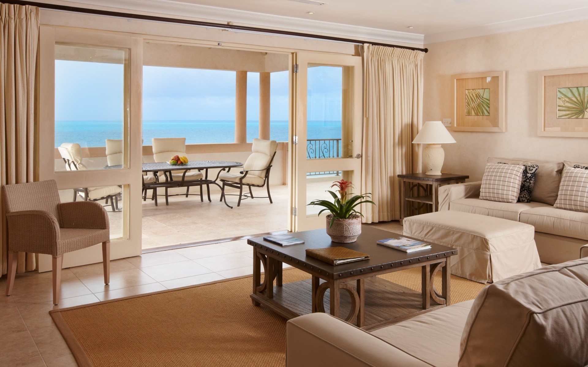 móveis quarto interior janela mesa design de interiores casa cadeira assento moderno piso tapete lâmpada luxo casa apartamento sofá quarto cama travesseiro cobertura