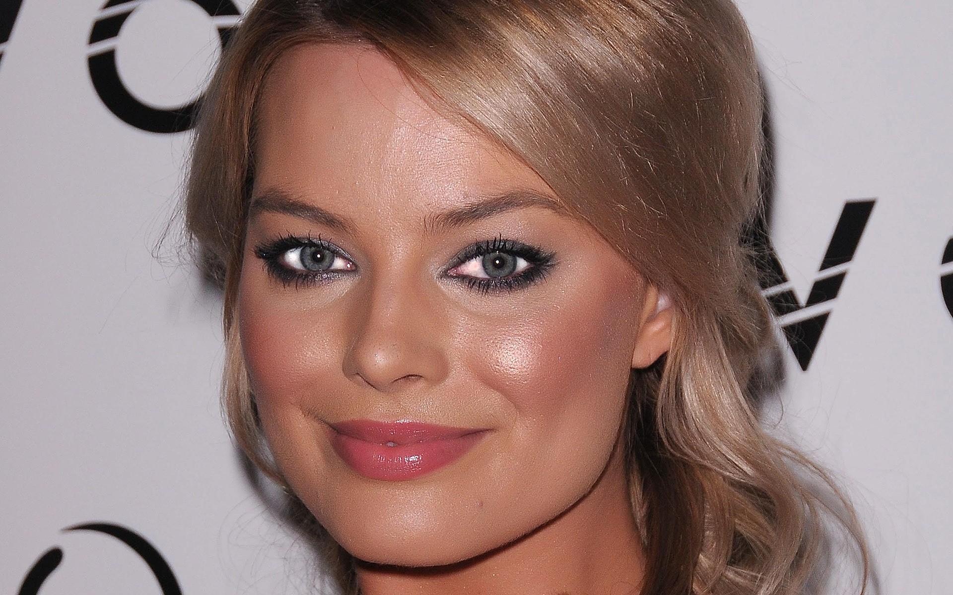 mulher moda promoção margot robbie