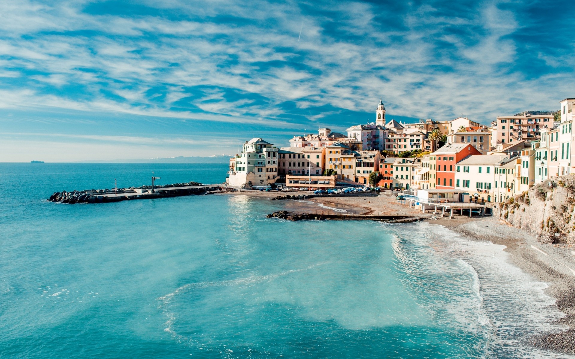 itália mar água viagens mar oceano férias turismo praia céu arquitetura espetáculo cidade barco costa casa resort baía ao ar livre cênica cinque terre paisagem