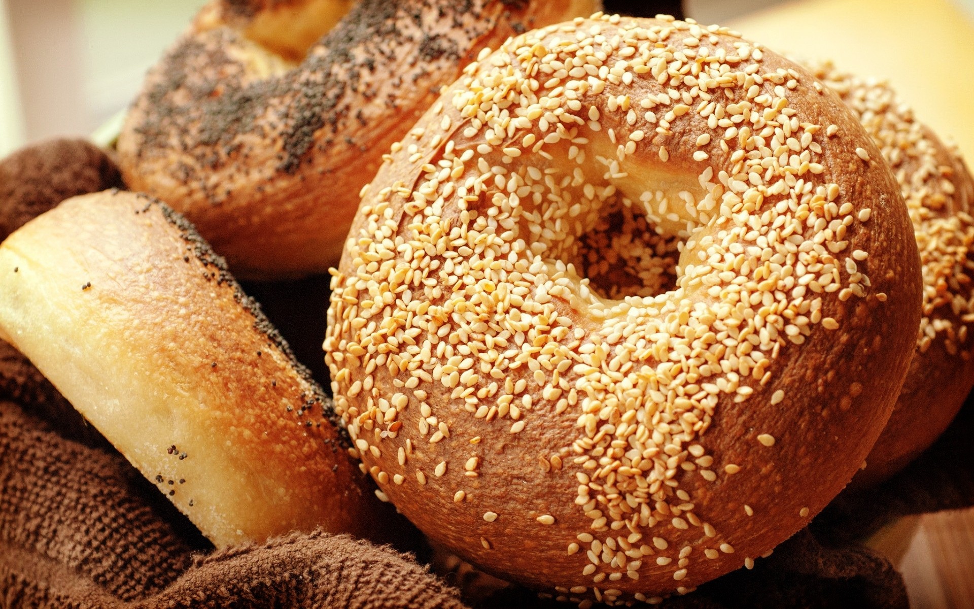 comida padaria café da manhã pão cereais trigo delicioso cozimento comida pastelaria gergelim tradicional caseiro redondo saúde