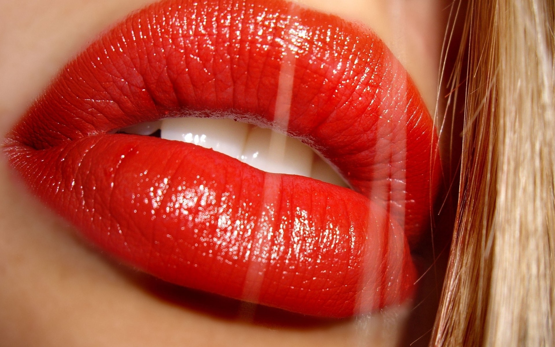 lábios mulher batom glamour moda sexy brilhante couro bonita dentes mulher bela loura