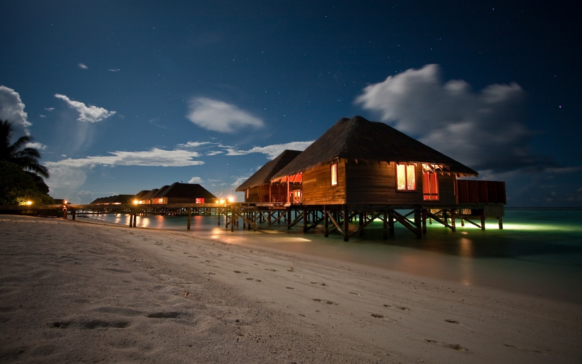 praia mar oceano água viagens pôr do sol mar amanhecer resort casa céu luz noite férias hotel paisagem bangalô cabana anoitecer relaxar vizinhos assim