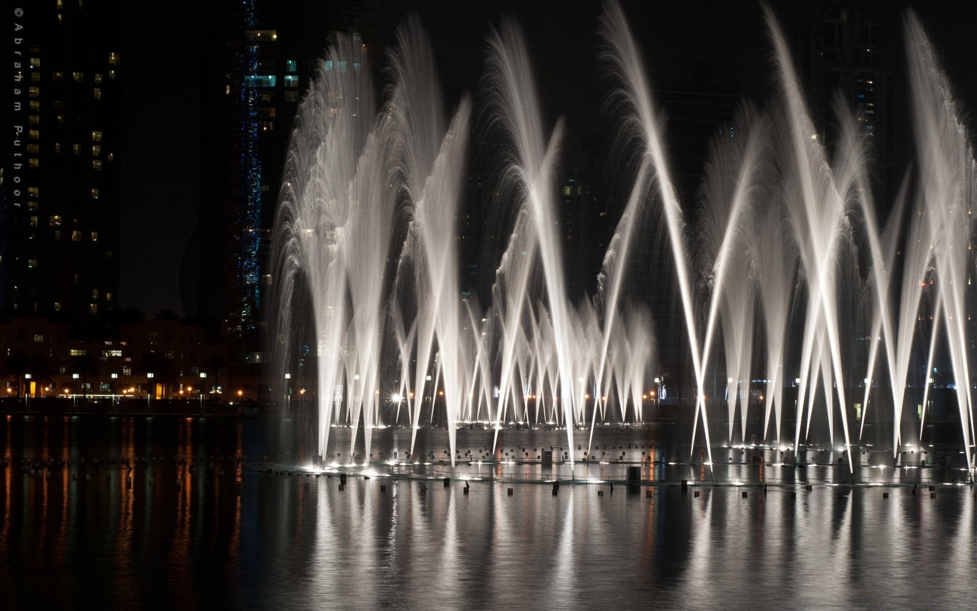 outras cidades cidade água noite viagens arquitetura escuro ao ar livre rio luz fonte arte céu crepúsculo retroiluminado