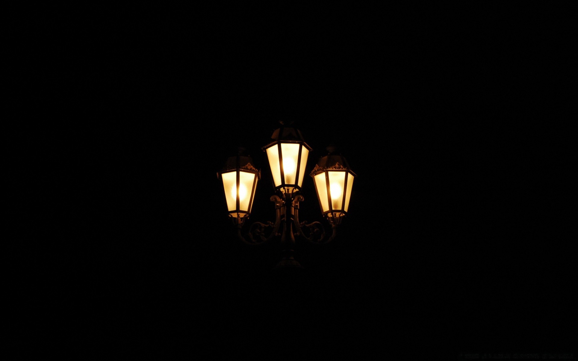 preto escuro lâmpada lanterna luz luz de fundo lua chama eletricidade vela dia das bruxas assustador lâmpadas