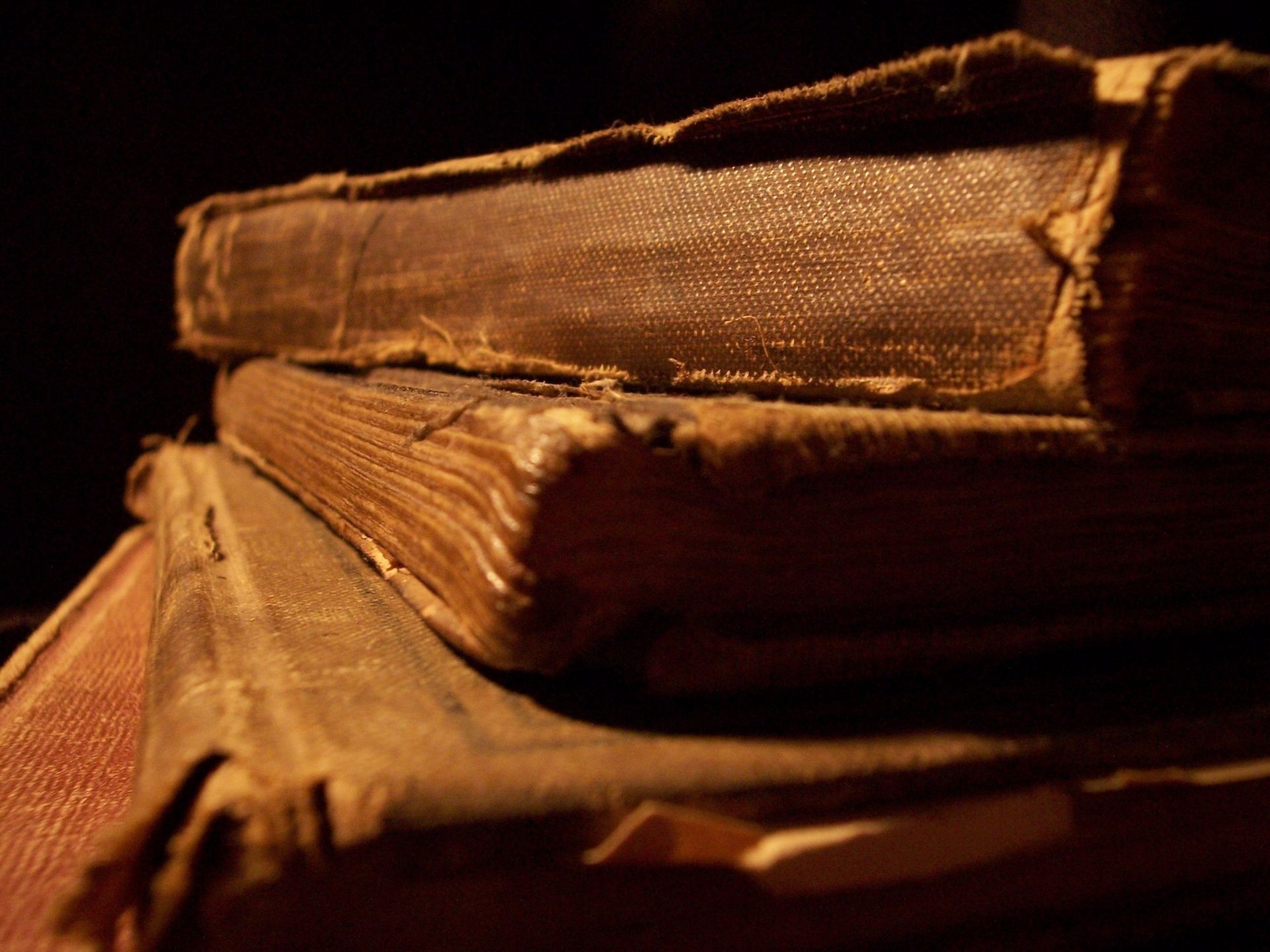 ainda vida vestir sozinho couro velho livro escuro homem