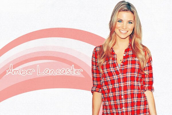 Amber Lancaster em uma camisa xadrez