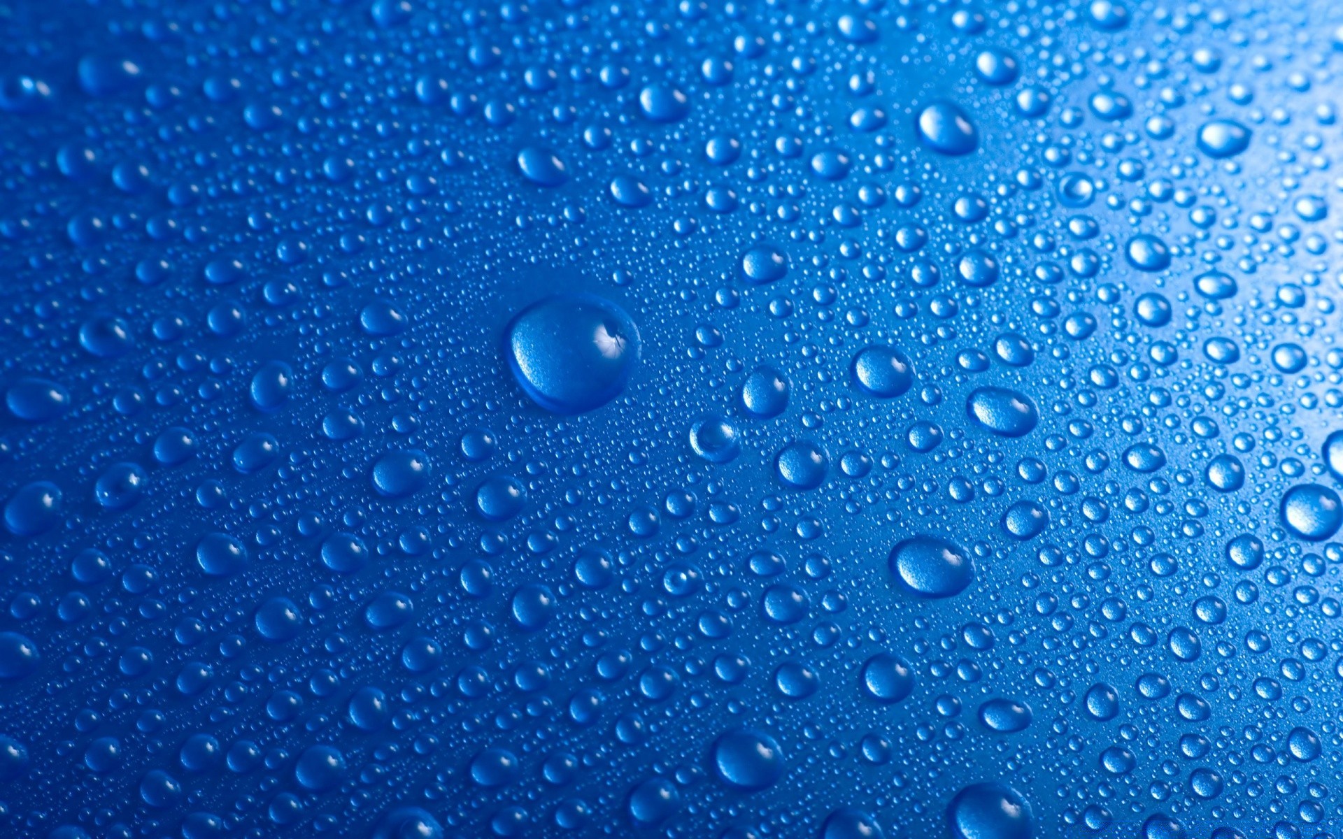 gotas e água chuva molhado orvalho gota gotas limpo turquesa bolha claro água gotas lavagem respingo líquido limpo limpo vertedouro luz chuva