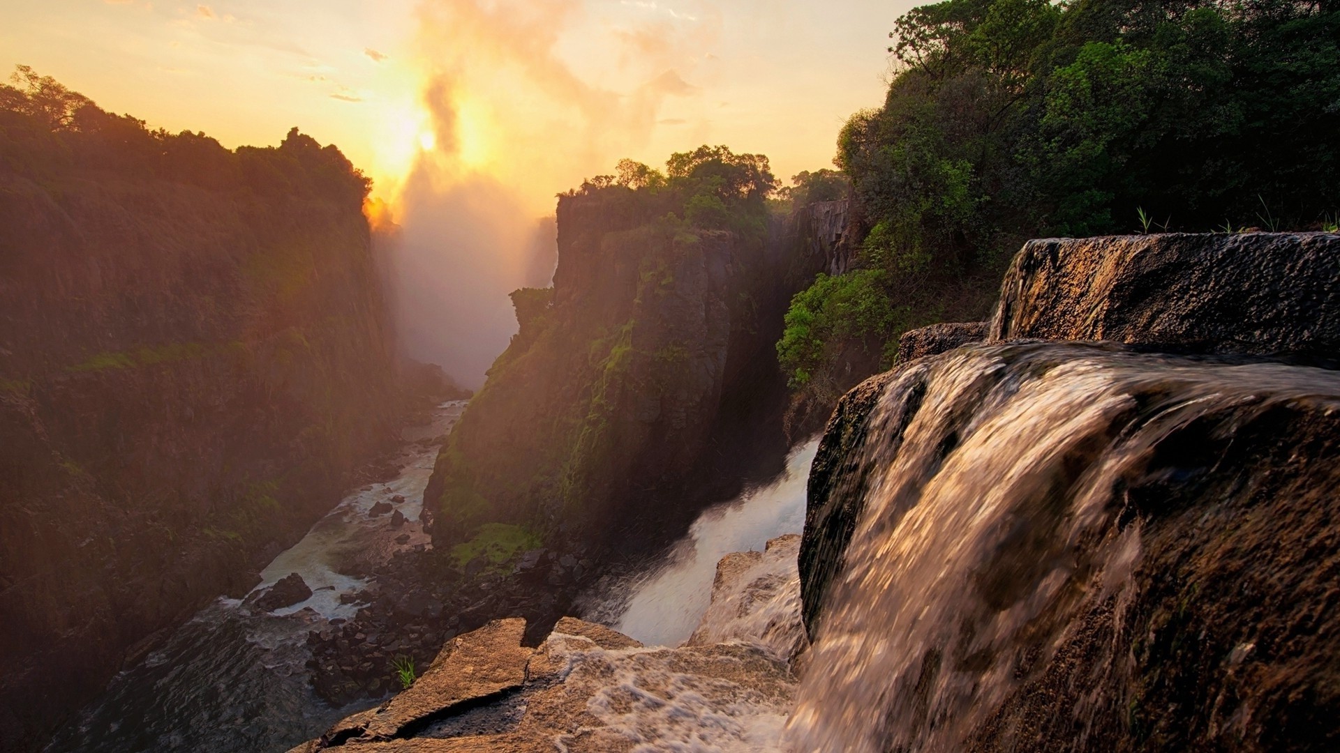 água paisagem viagens cachoeira natureza ao ar livre névoa pôr do sol montanhas rio névoa rocha amanhecer