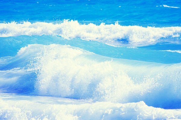 Uma onda oceânica brilhante e divertida