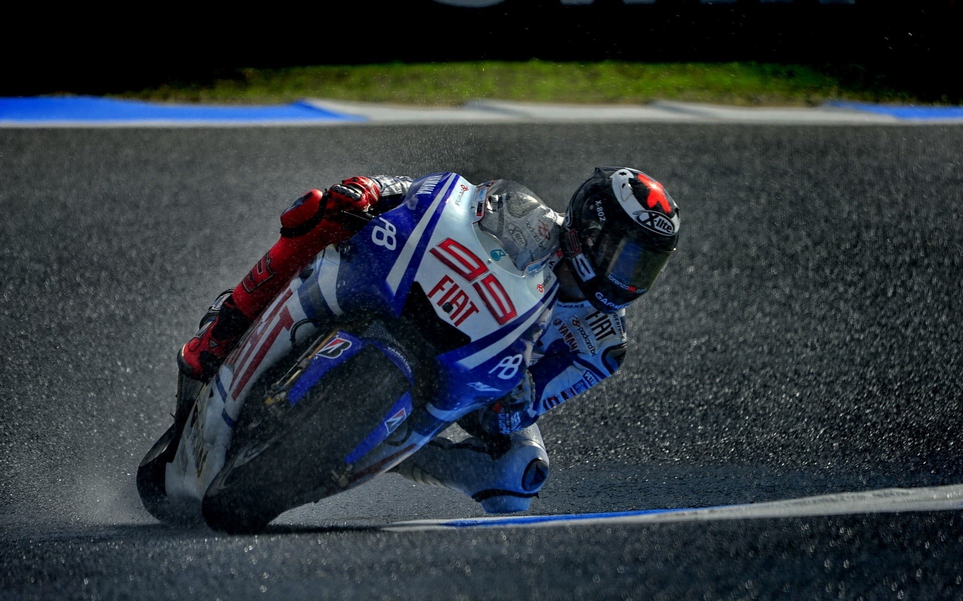 esporte competição corrida pista pressa campeonato bicicleta ação piloto carro carro