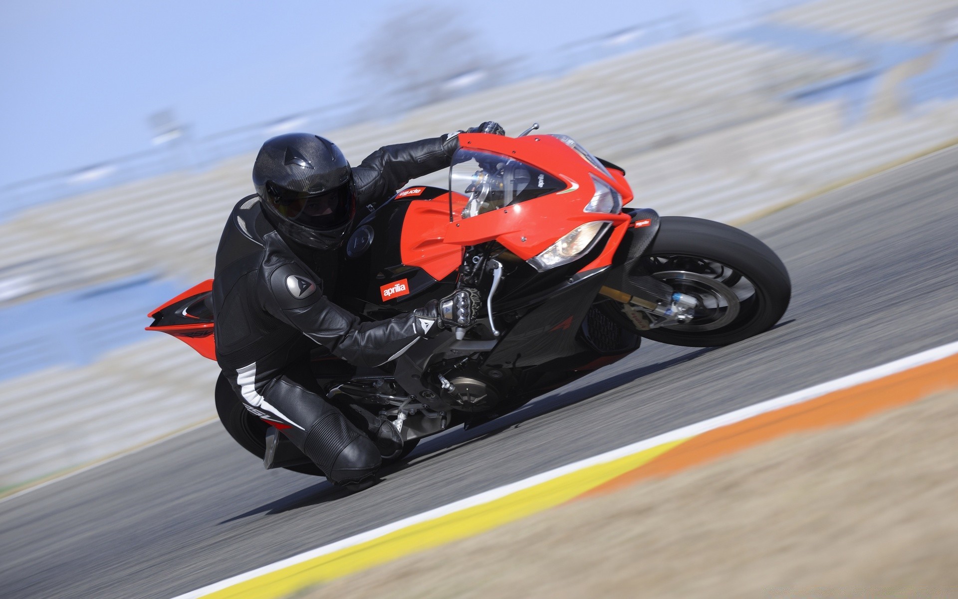 esporte corrida pressa rápido pista unidade carro campeonato ação esquema competição carro sistema de transporte motorista poder carro borrão piloto esporte de carro