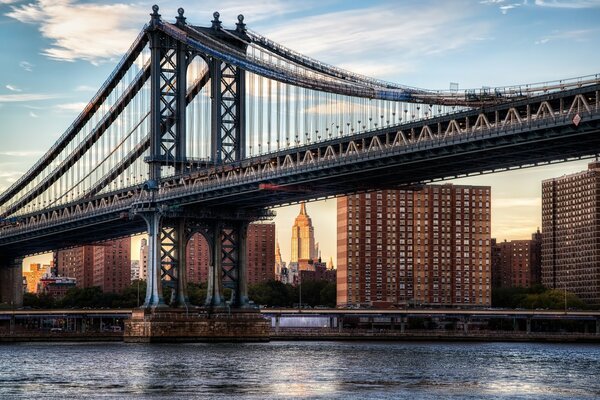 Ponte sobre a arquitetura urbana
