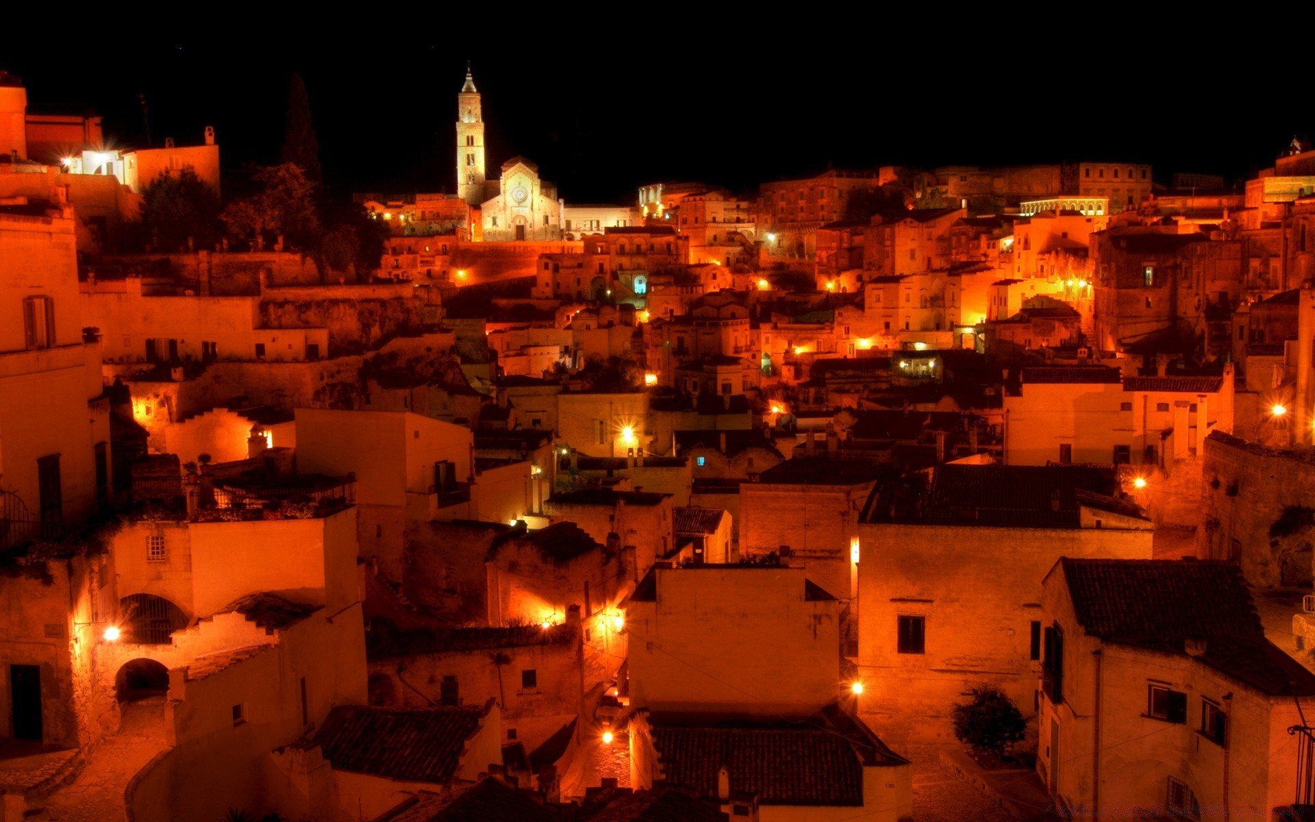 europa cidade arquitetura viajar à noite igreja cidade casa luz casa urbano cidade ao ar livre anoitecer religião luz rua